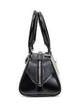 Givenchy EW Antigona - Fall/Winter 25 | $store$